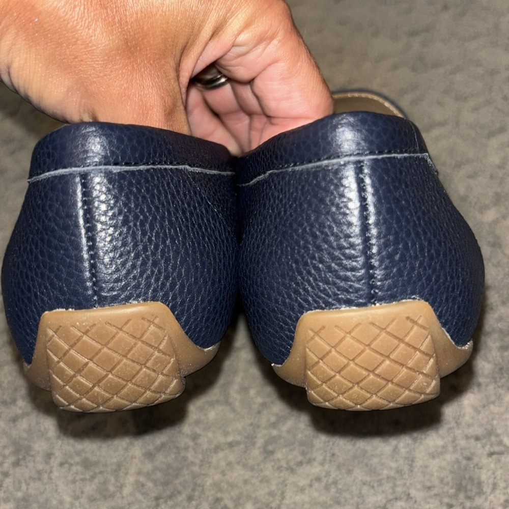 Talbots Indigo Blue Flats with Classic Design and Cushioned Insole Sz 8 NIB - Picture 10 of 11